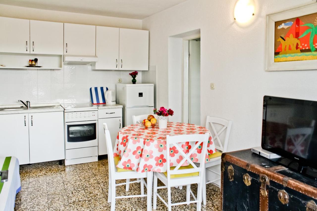 Apartments By The Sea Podgora, Makarska - 6788 외부 사진