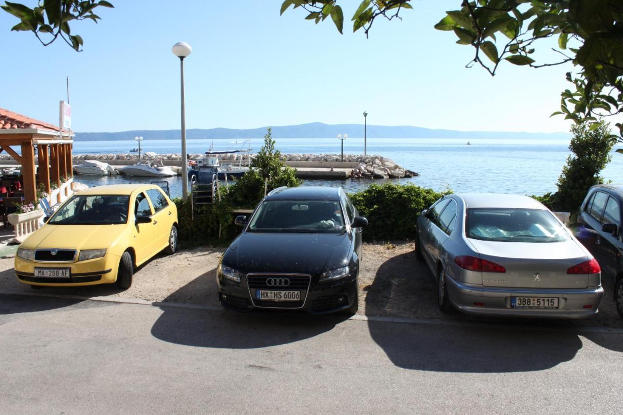 Apartments By The Sea Podgora, Makarska - 6788 외부 사진